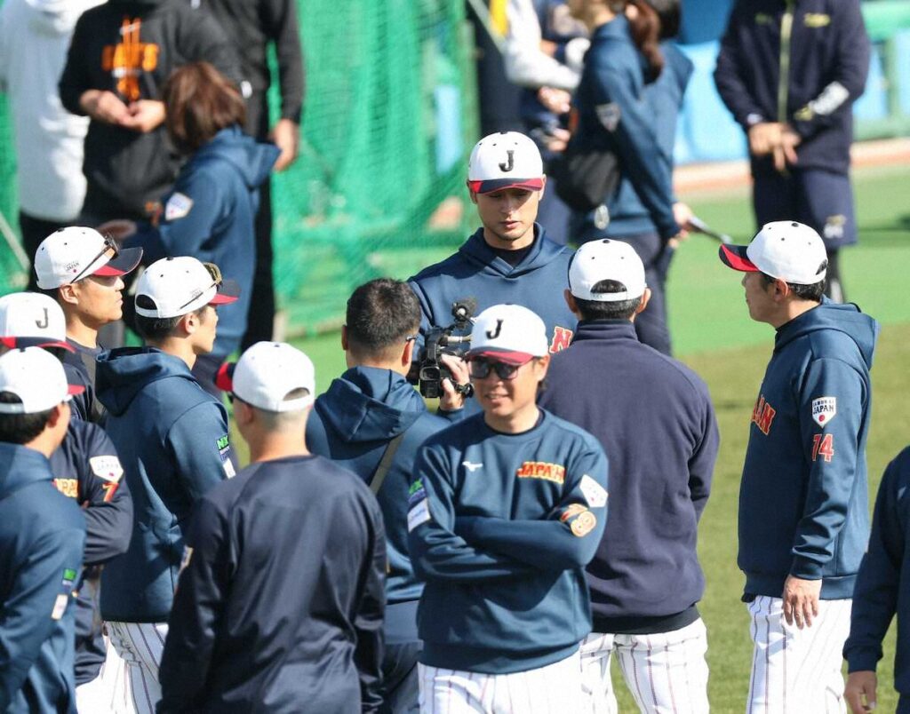 【侍ジャパン】ダルビッシュが挙げる大会の課題「ピッチクロックとすごく相性が悪い」 捕手陣にアドバイス（スポニチアネックス） - Yahoo!ニュース