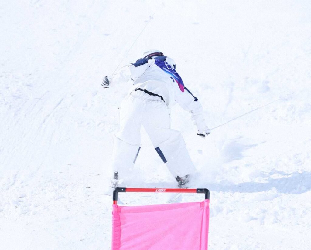 【デュアルモーグル】堀島行真が準々決勝進出！執念の後ろ向きゴールで勝った 会場大盛り上がり（スポニチアネックス） - Yahoo!ニュース