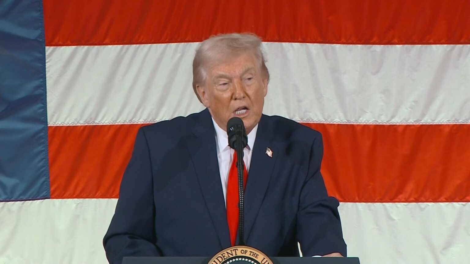 【速報】日本からアメリカへの総額5500億ドル投資　第一弾案件が決定　トランプ政権が発表　「ガス火力発電所」「原油積み出しの港」「人工ダイヤ」の3件（TBS NEWS DIG Powered by JNN）