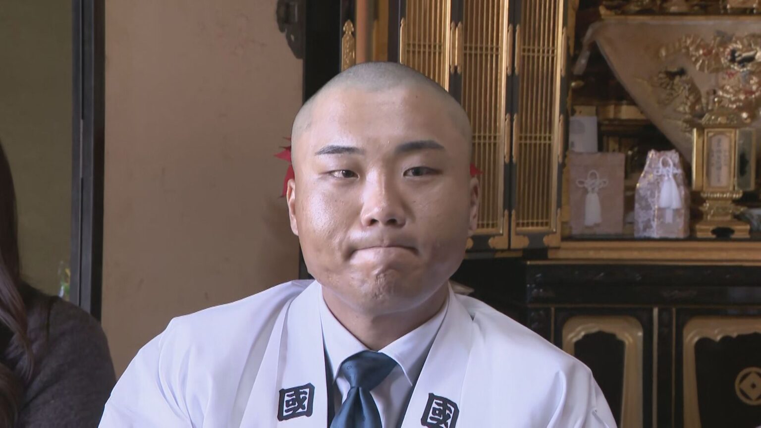 国府宮はだか祭 “神男”の26歳会社員 眉毛以外の毛を剃って“生まれたままの姿”に 「より一層気が引き締まる思い」 愛知・稲沢市（CBCテレビ）