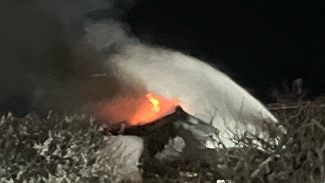 南アルプス市で建物火災 住宅敷地内の倉庫が火元か ビジネスホテルの約100m南側 山梨（YBS山梨放送） - Yahoo!ニュース