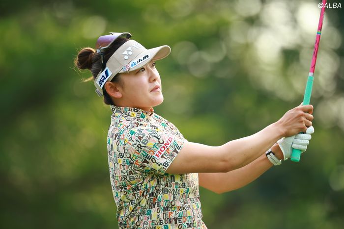 <速報>最終組の岩井千怜がティオフ バーディ発進で首位と3差追走(ゴルフ総合サイト ALBA Net) – Yahoo!ニュース <速報>最終組の岩井千怜がティオフ バーディ発進で首位と3差追走(ゴルフ総合サイト ALBA Net) - Yahoo!ニュース