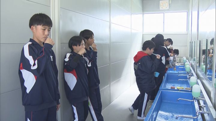 うがい歯磨きは“コップ1杯”で…水不足の愛知県東三河地方 小学校でも『節水』を徹底 農家はコメづくりの準備進まず | 東海テレビNEWS