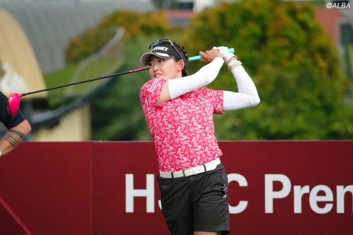 <速報>先週V争いの岩井千怜がティオフ 2オン2パットでパー発進(ゴルフ総合サイト ALBA Net) – Yahoo!ニュース <速報>先週V争いの岩井千怜がティオフ 2オン2パットでパー発進(ゴルフ総合サイト ALBA Net) - Yahoo!ニュース