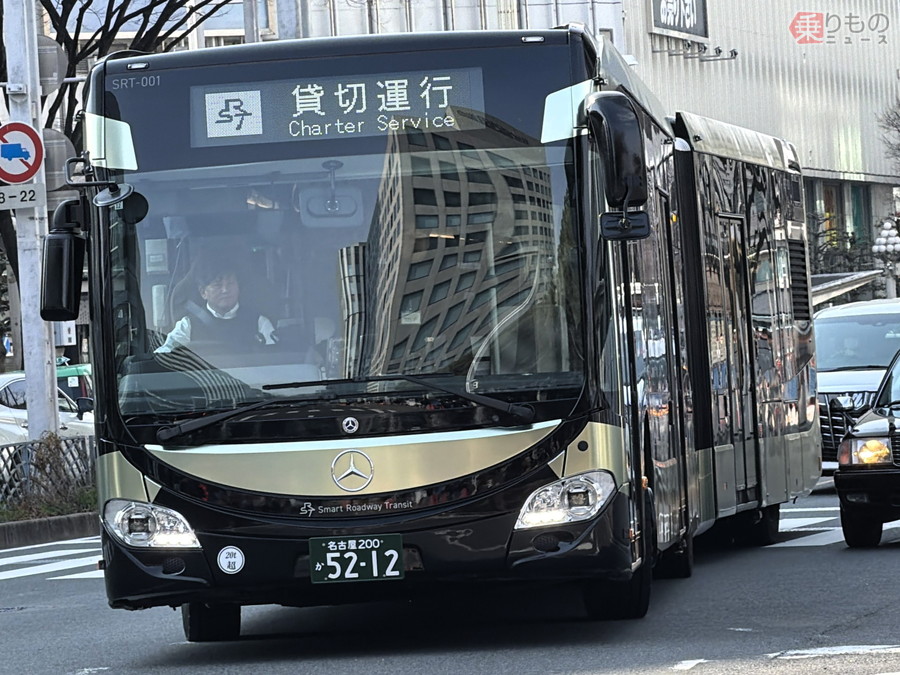 近未来システム「SRT」に試乗！ 名古屋の移動はどう変わる？ 驚異の“18m超ロング車体”には常識覆す「座席配置」まで - 乗りものニュース