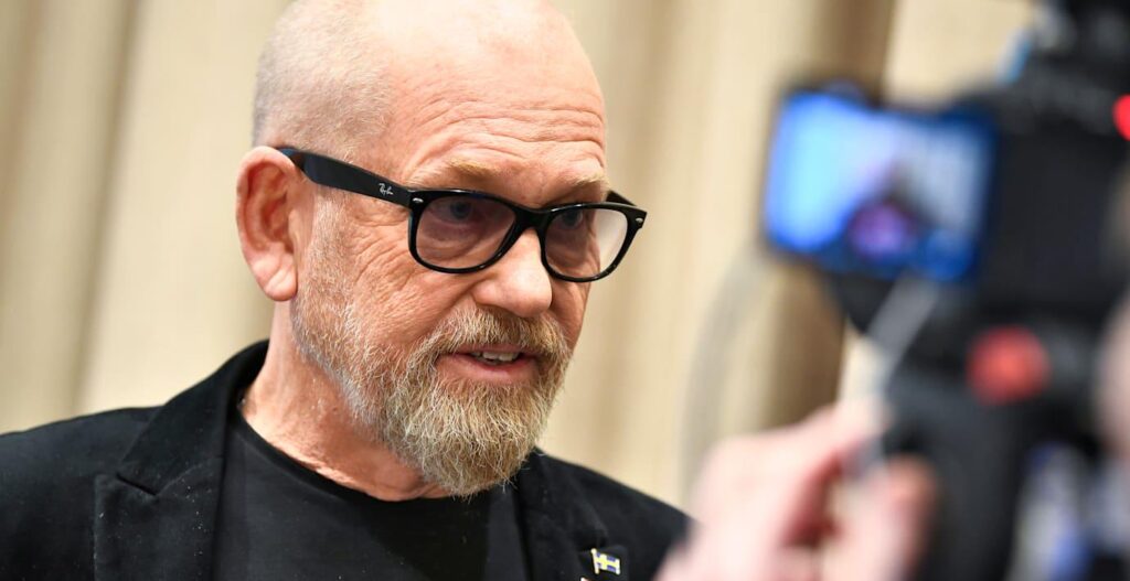 LO はすべての人に労働時間の短縮を要求します