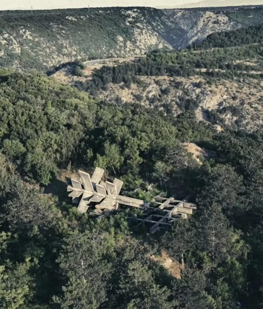 クニンの解放者の記念碑