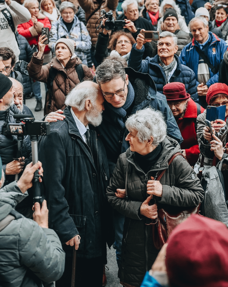 裁判前のガーボル・イヴァーニ