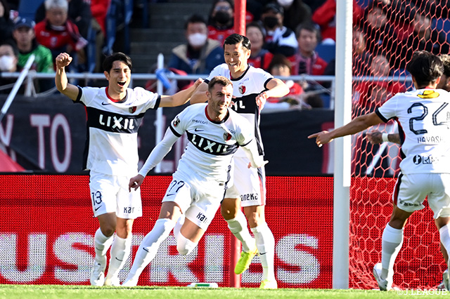 【公式】鹿島が3-2で浦和に逆転勝利!長崎はマテウス ジェズスの決勝弾でC大阪を下し2連勝【サマリー:明治安田J1百年構想リーグ 第4節】:Jリーグ公式サイト(J.LEAGUE.jp) 鹿島は終了間際の90分にチャヴリッチが値千金の決勝ゴールを奪取し、3連勝を達成した