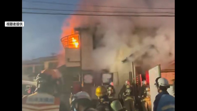 兵庫・宝塚市で住宅火災、焼け跡から１遺体　住人の９０代女性と連絡取れず