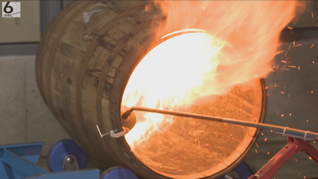 風味の形成　蒸散と呼吸　熟成に欠かせない「ウイスキー樽」の修理工房が本格稼働　兵庫・養父市