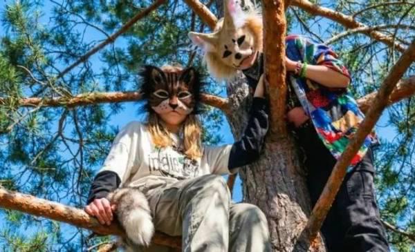 オペレーション・テリアン: 極右は権力を守るための調整された気晴らしをどのように組織するか