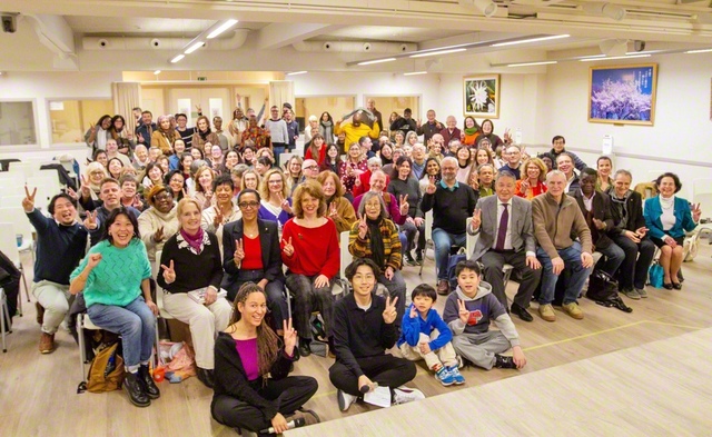 地域・社会で信頼の実証を示すことを約し合ったベルギーの集い（8日、ベルギー文化会館で）