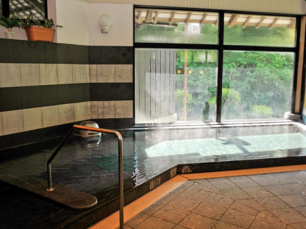 【茨城県の人気銭湯】「美和ささの湯」は豊かな自然に癒される絶景施設。全国的に珍しい「流水浴」でリラックス - All About ニュース