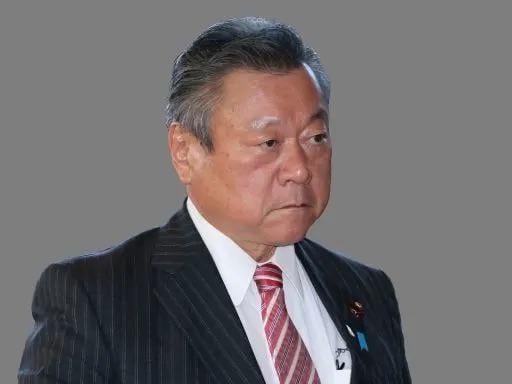 パソコン使えないサイバーセキュリティー大臣とかいたなw