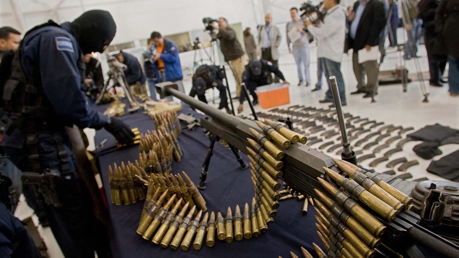 メキシコ政府が押収した強力な50口径弾薬のほぼ半数は米陸軍工場からのものだった、と国防大臣が語る