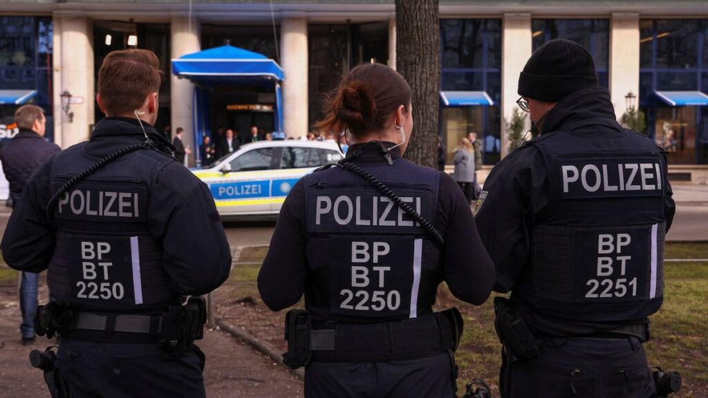 ロッケ氏はクローネをユーロに置き換える