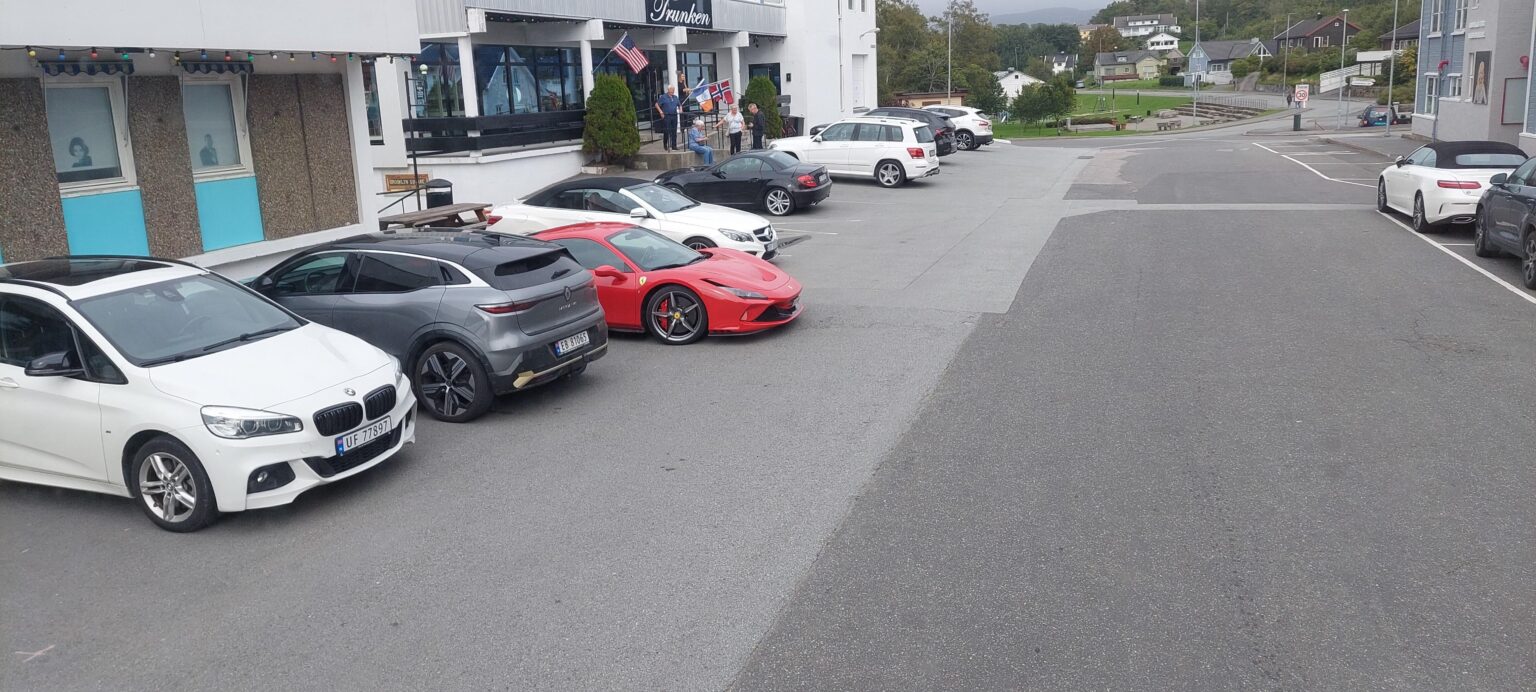 ファルスンドのヴァンセで見たこのファラーリ