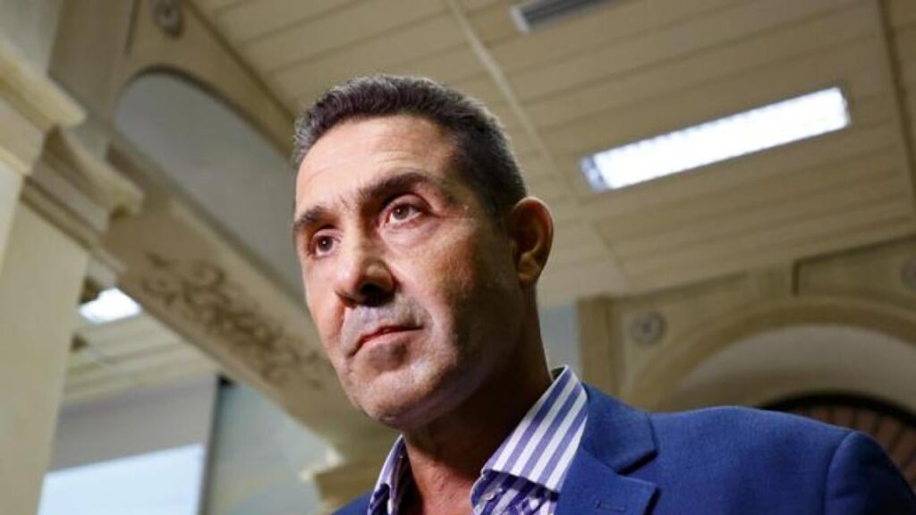 ヴァナッチがリーグを離れる、フトゥーロ・ナツィオナーレの創設者からサルビーニへのメッセージ：「私はあなたを愛していますが、私の道は別です」。今日の発表は