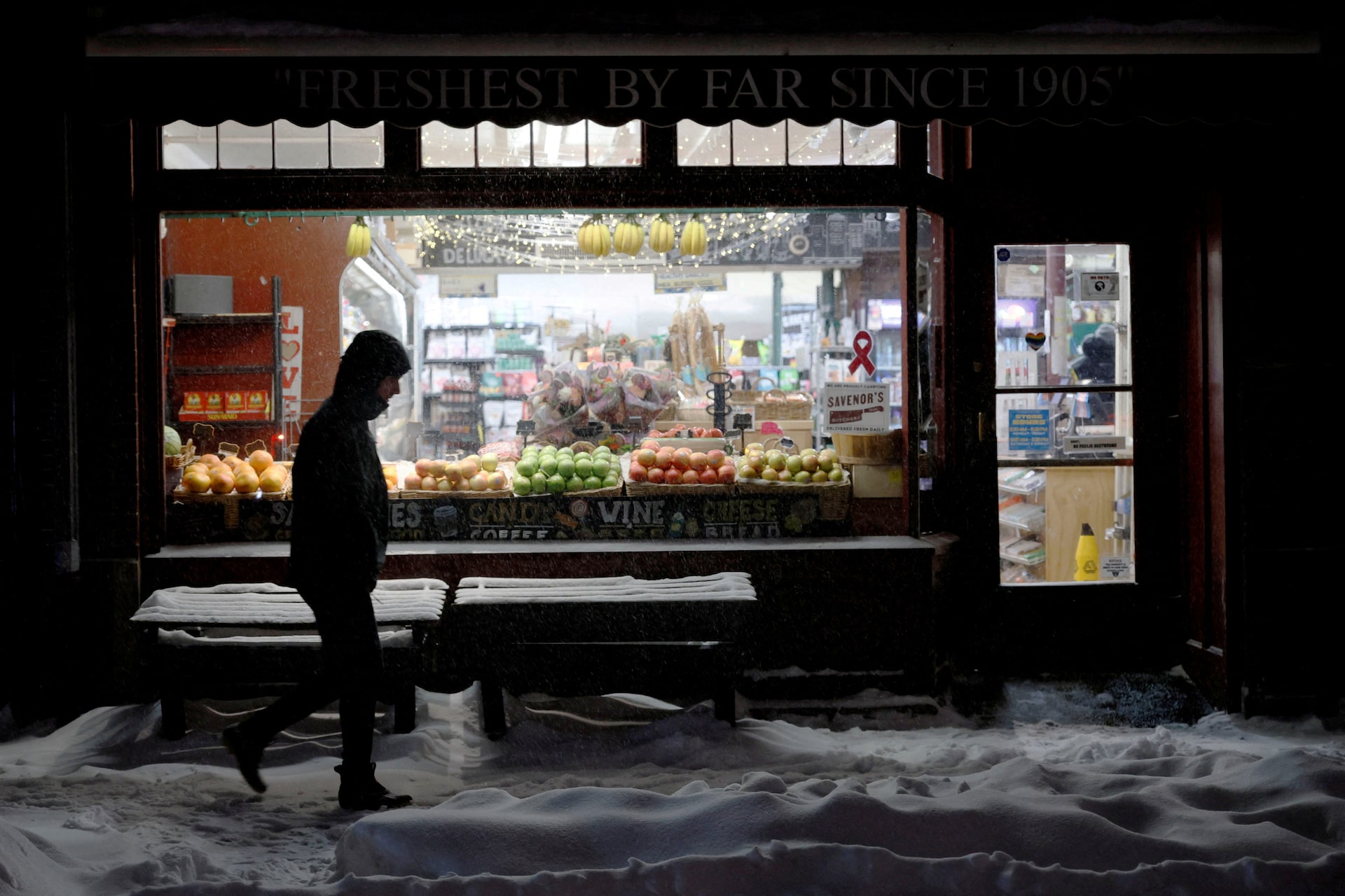 米ミシガン大消費者信頼感、2月速報値は小幅改善　物価・雇用懸念は継続