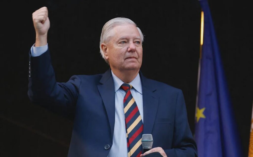 トランプ同盟者、グリーンランドの口汚い暴言でデンマーク首相を「お嬢さん」と呼ぶ