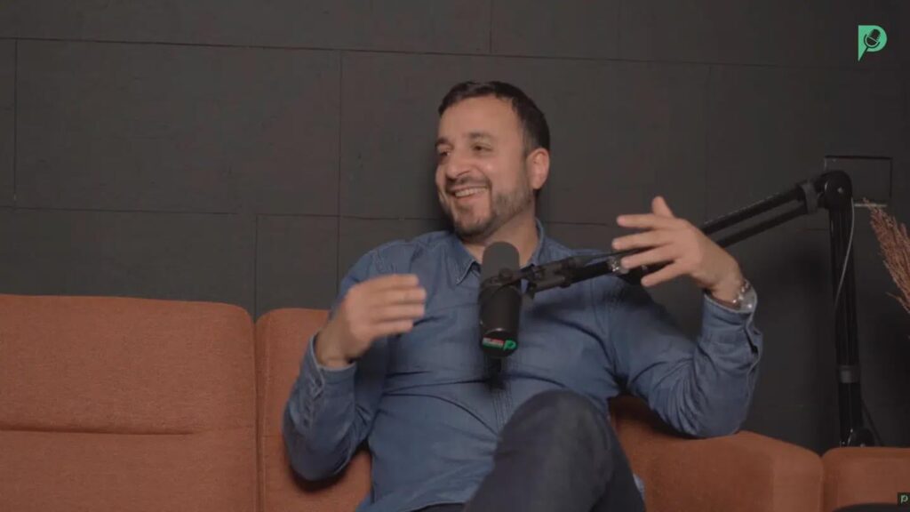 デンマーク人のイスラム主義者3人がシャリーアと斬首についての居心地の良いポッドキャストに出演：「器具は鋭利でなければならない」