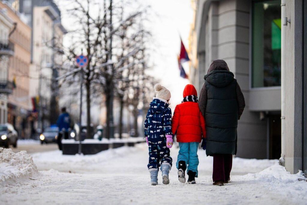 リトアニアの出生率が最低点に達したことを受け、財布を空にするという抜本的な対策を検討している。