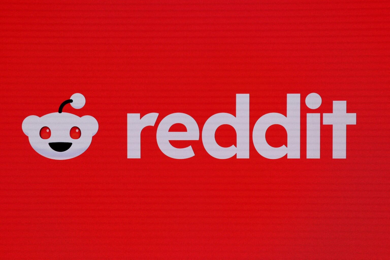 redditに30億円罰金バッキンガム