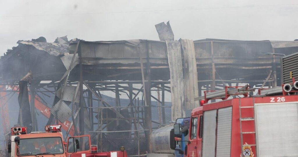 ヴィオランダ: DAEE が所有者コンスタンティノス・ツィオルツィオティスの家と工場を襲撃 – コンピューターと書類が押収された