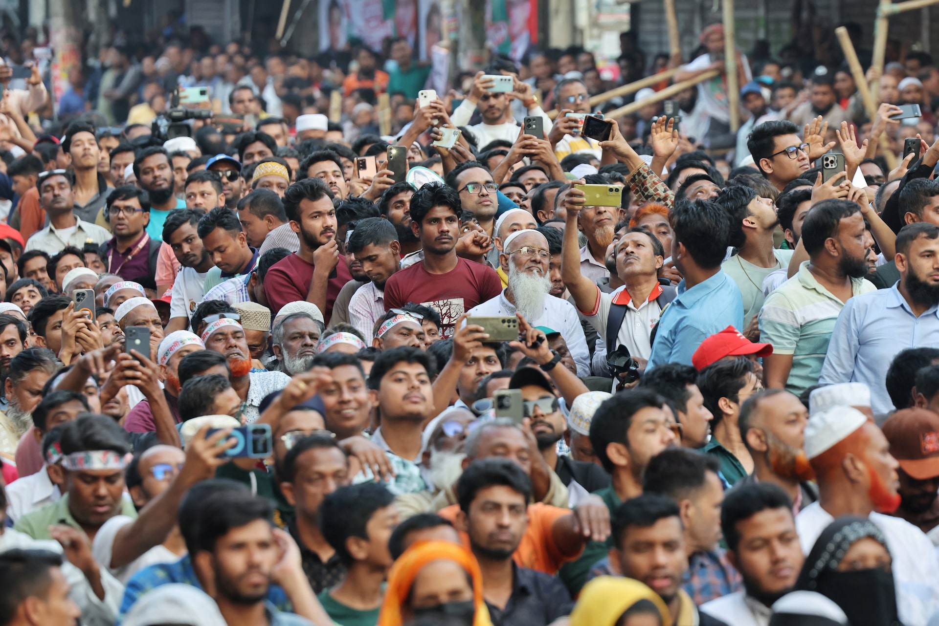 アングル:中国がバングラとの関係強化、インドの影響力低下にらみ