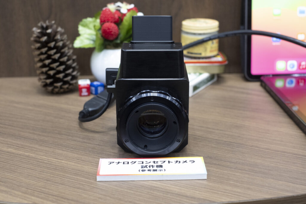 【速報】CP+2026に行ってみた！注目はアナログっぽいこのカメラ | flick!