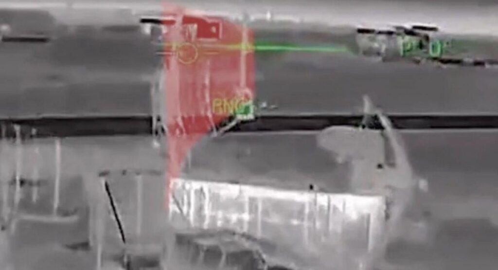 ウクライナの無人機が弾薬庫、キロヴァ変電所、フヴァルディスケ飛行場を攻撃（ビデオ）