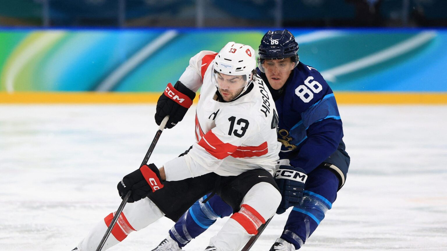 2026年冬季オリンピック準々決勝、フィンランドホッケーがOTで3-2勝利へ結集