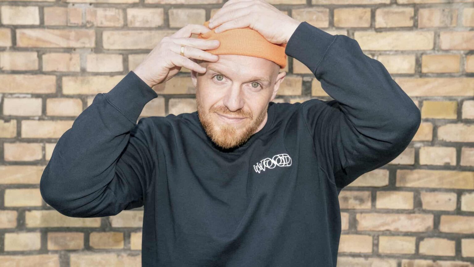 ハンバーガーチェーンの劇的な発展：センセーショナルな手紙で全従業員を解雇 [Casper Drømmes burgerbarer]