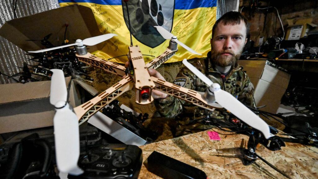 ウクライナ、国内兵器メーカーに初の戦時輸出許可を発行