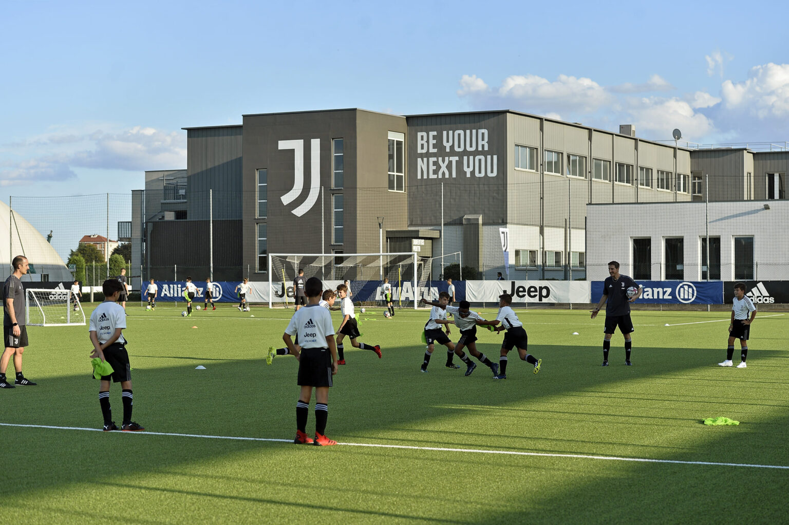 イタリア育成崩壊の正体（後編）。奔放と創造の国で「管理される子供たち」が生まれる歪み - footballista | フットボリスタ