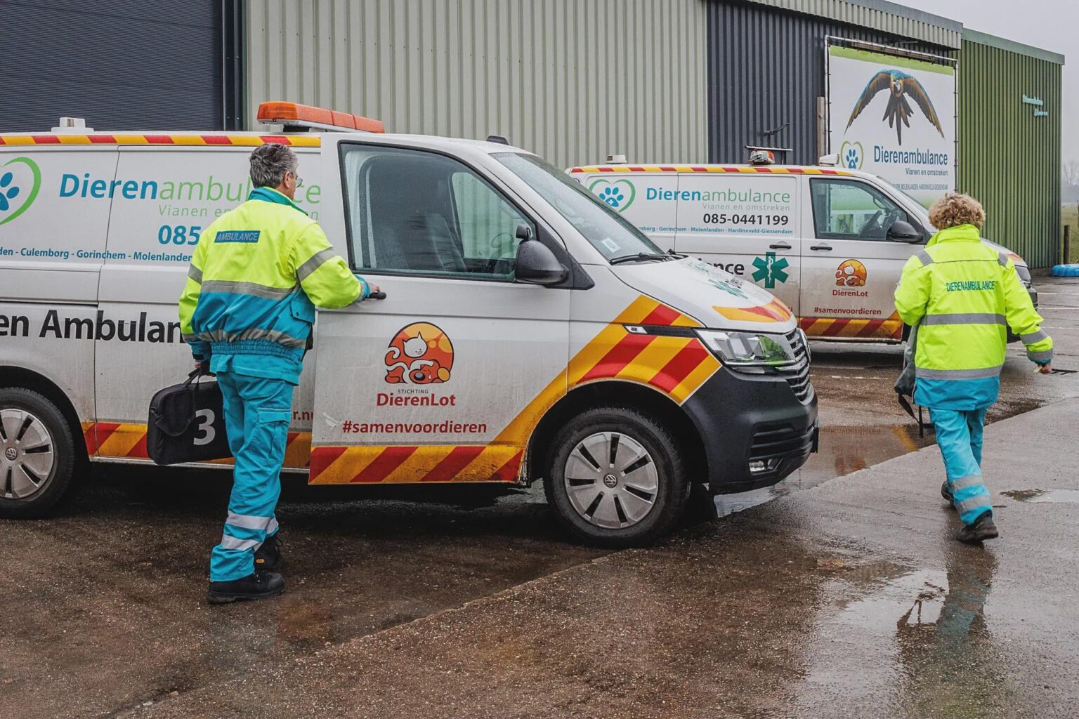 6年間で50人のボランティアがいじめや脅迫を理由にヴィアネンとその周辺地域を去った。機密顧問と委員会が警鐘を鳴らしたが、実際には誰も介入しなかった。今まで。 「壁にぶつかった。」