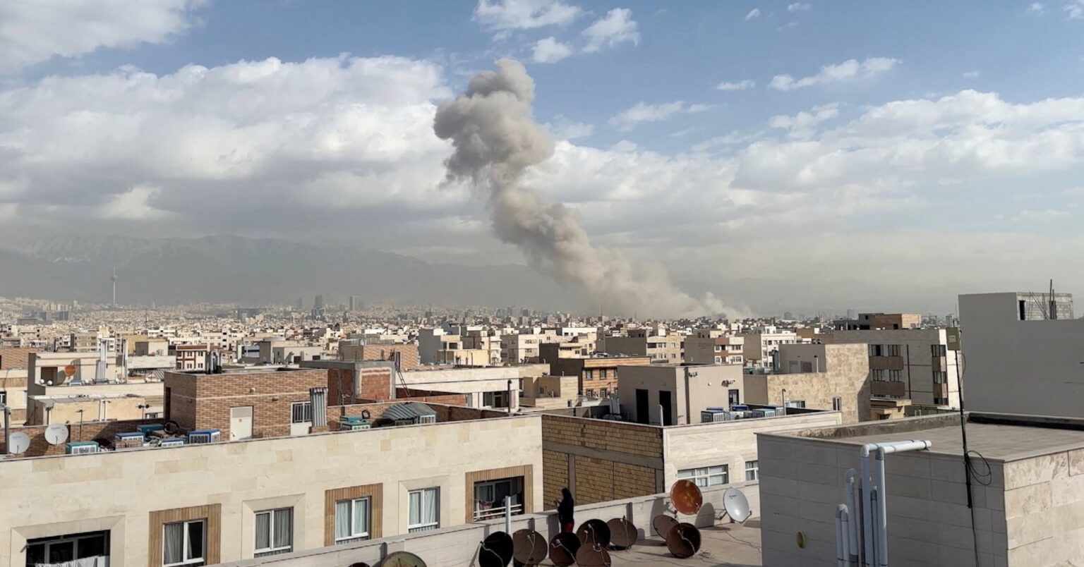 イスラエル、イランに先制攻撃　米軍も軍事作戦 | ロイター