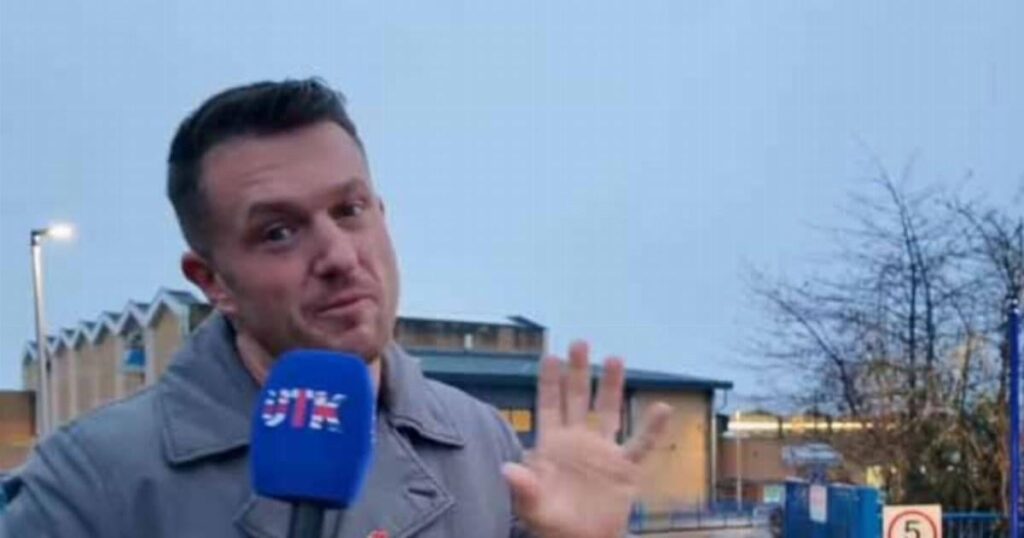 トランスジェンダー教師が家まで尾行し、極右活動家のトミー・ロビンソンが撮影