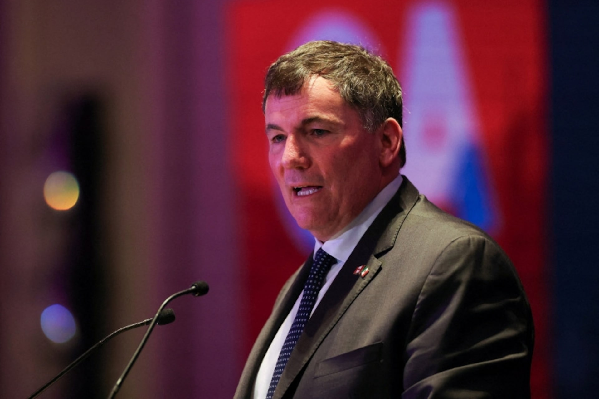 メキシコのマルセロ・エブラード経済大臣は、カナダのカナダ・米国貿易・政府間関係担当大臣およびワン・カナダ・エコノミー担当大臣のドミニク・ルブラン氏と会談した。