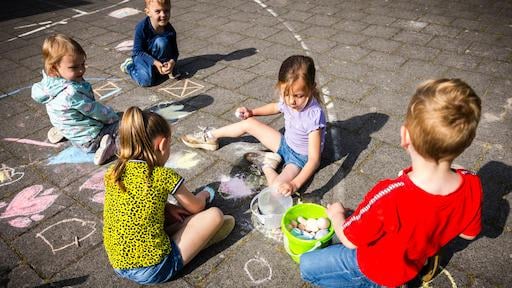 子どもたちはもっと外で遊びたいと思っているが、友達がいなくて寂しいとジャンチェ・ベトン氏は言う