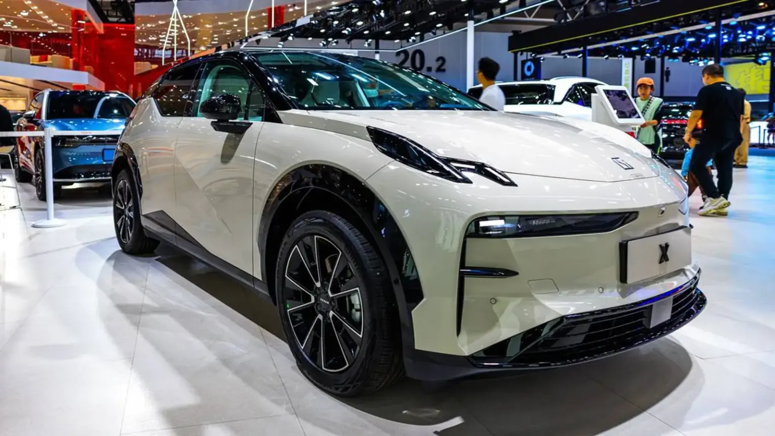 Zeekrのスペイン進出：2026年販売開始、高級EV市場へ本格参入