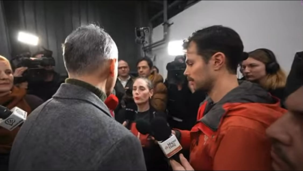 ラザールは本格的な質問を受け、RTL と口論になり、最終的には逃走しました 🤡