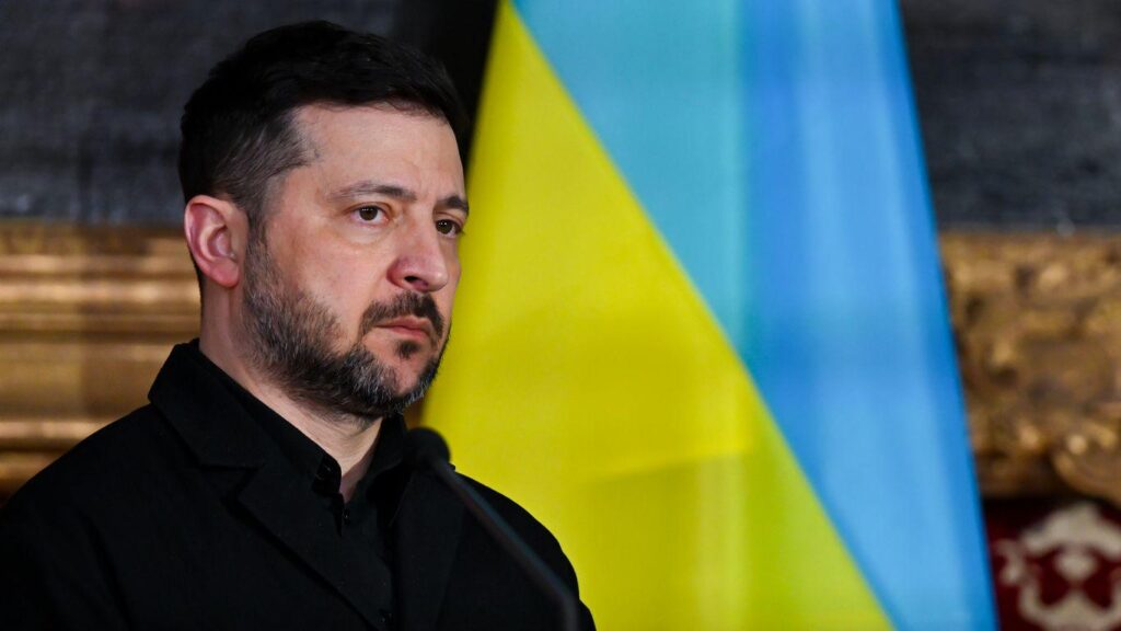 アクシオス：ゼレンスキー氏は、トランプ大統領がロシアではなくウクライナに和平に向けて譲歩するよう公に呼び続けているのは「不公平」だと述べた。