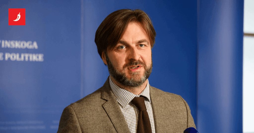 財務大臣：来年末までにインフレを抑制します。