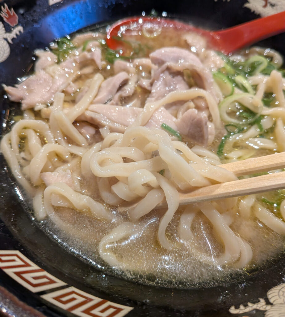 田端 ラーメンステーション  山形 金の鶏中華