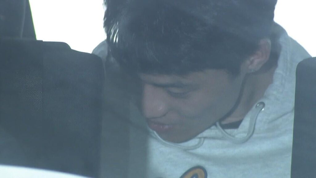 「15万円払えよ。海に沈めるぞ」「歯を折れ」男子中学生の顔を蹴るなど暴行…金を奪おうとしたか 男女4人を逮捕 東京・港区