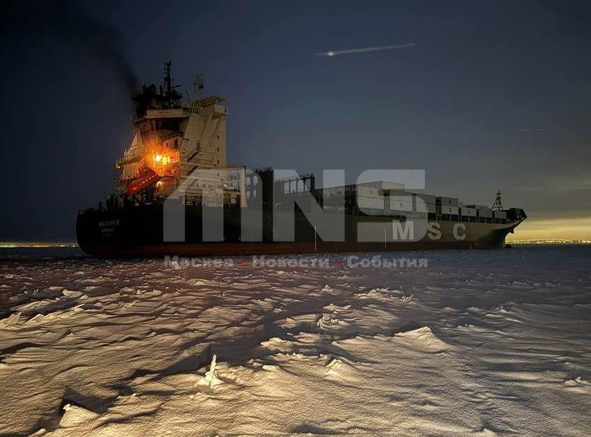 フィンランド湾でロシア行きの貨物船で爆発発生