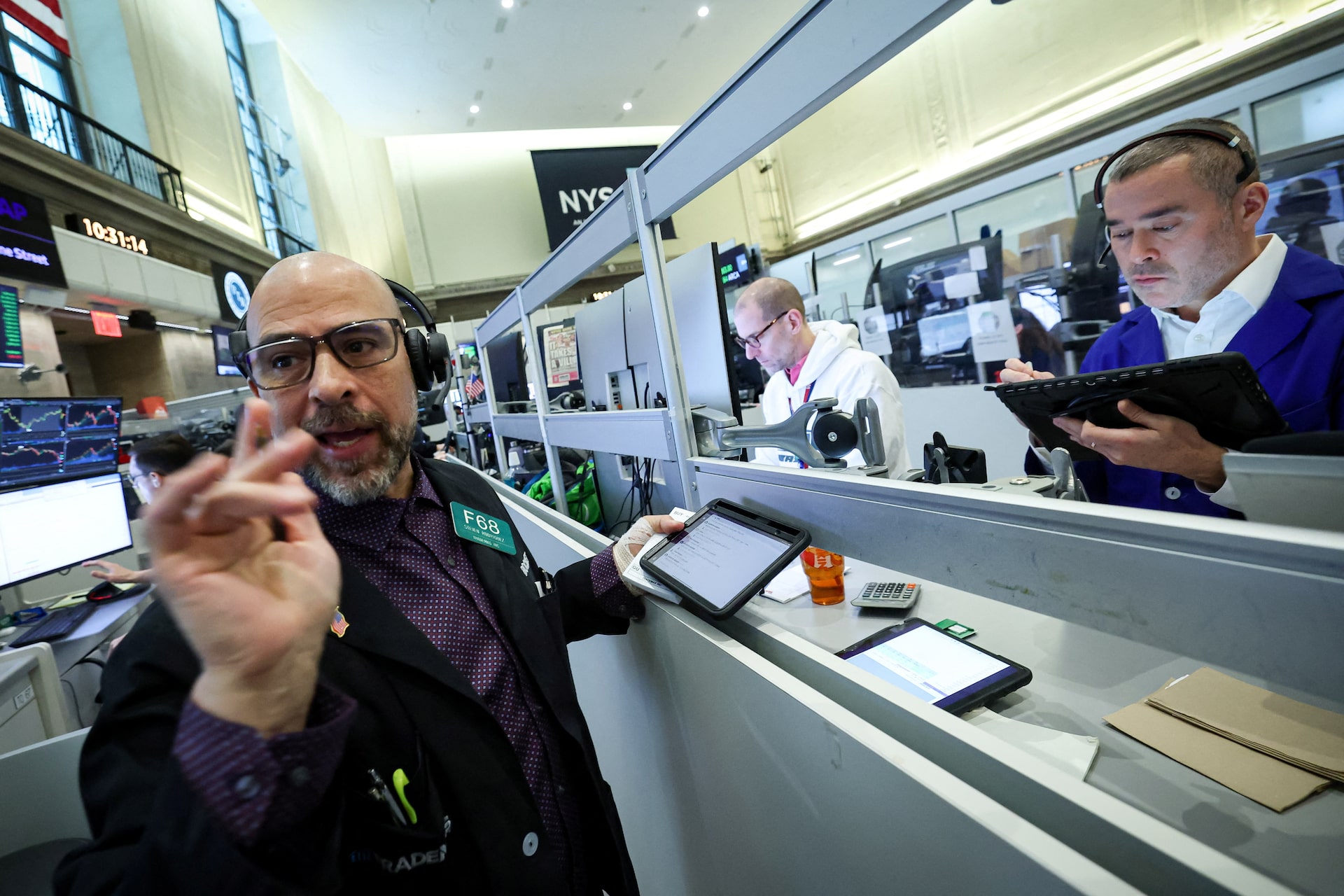 米国株式市場・午前＝ダウ一時1000ドル高、史上初の5万ドル目前