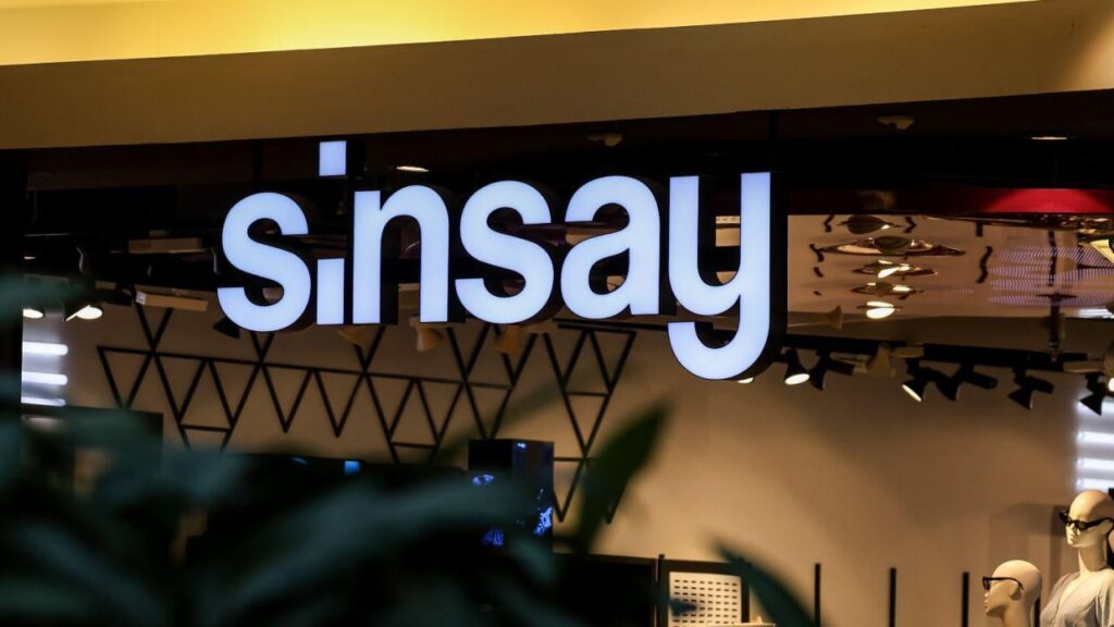 ポーランドの衣料品チェーン Sinsay は、わずか 1 週間で 19 か国の 87 都市に 91 の新しい店舗をオープンしました。これは、ポーランドのファッション企業によるこれまでで最も早い国際展開の 1 つです。